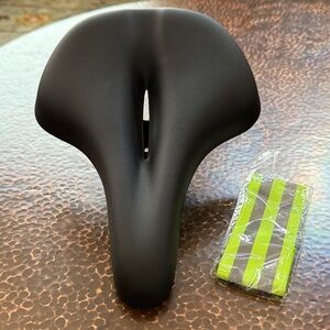 Black Bike Seat with Reflective Strap